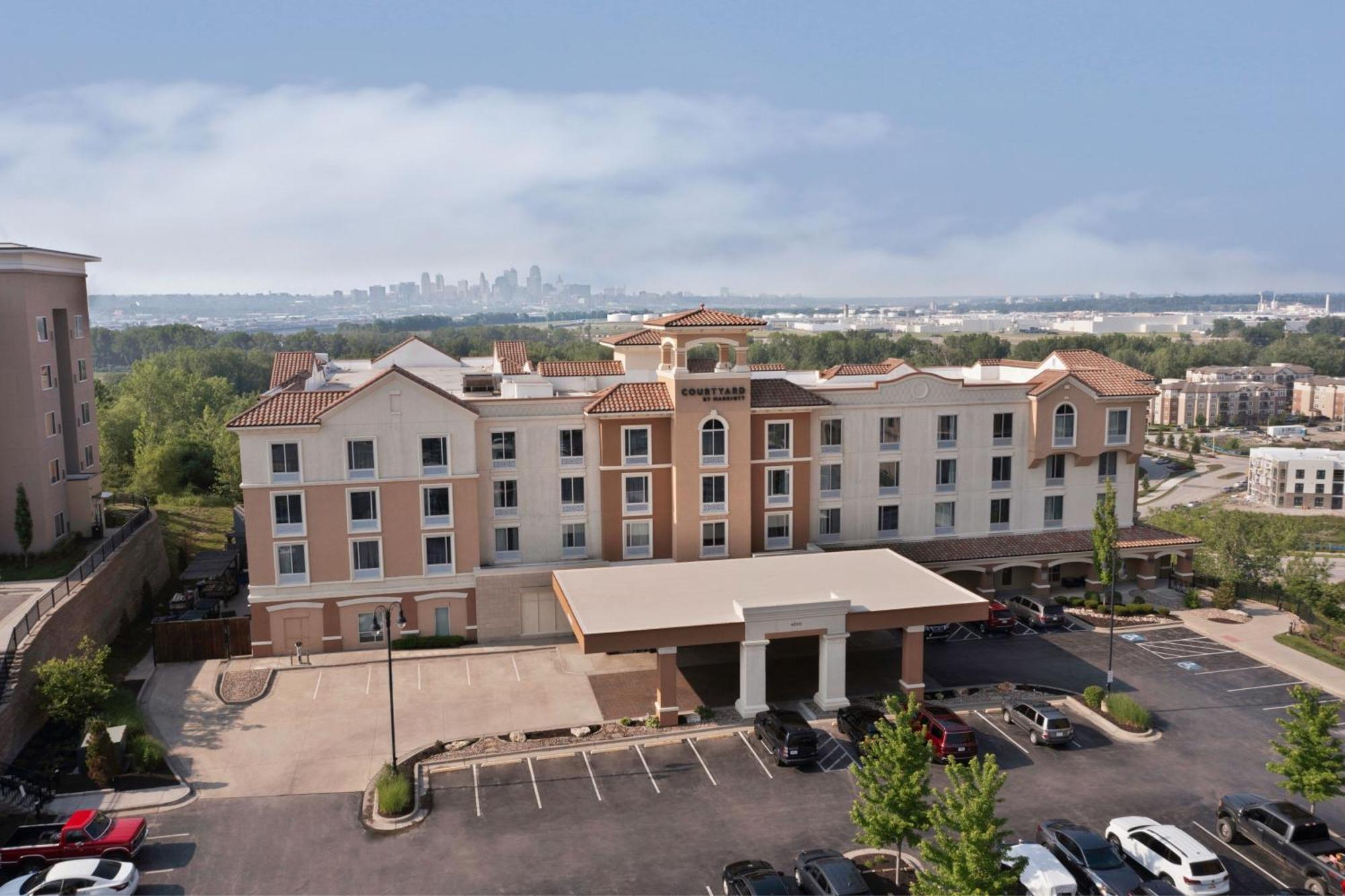 Courtyard Kansas City At Briarcliff Exterior photo